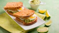 French toast con avocado e lime