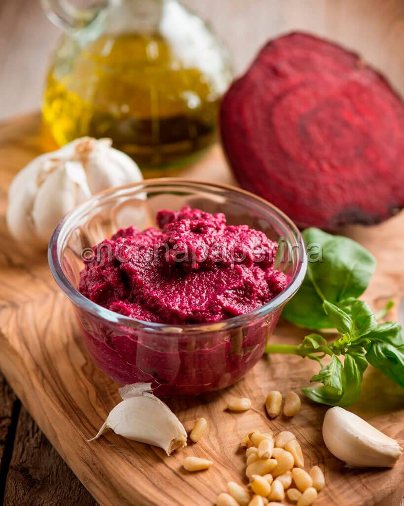 pesto di barbabietole