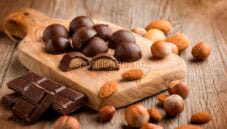 Praline al pralinato di mandorle e nocciole, alla portata di tutti