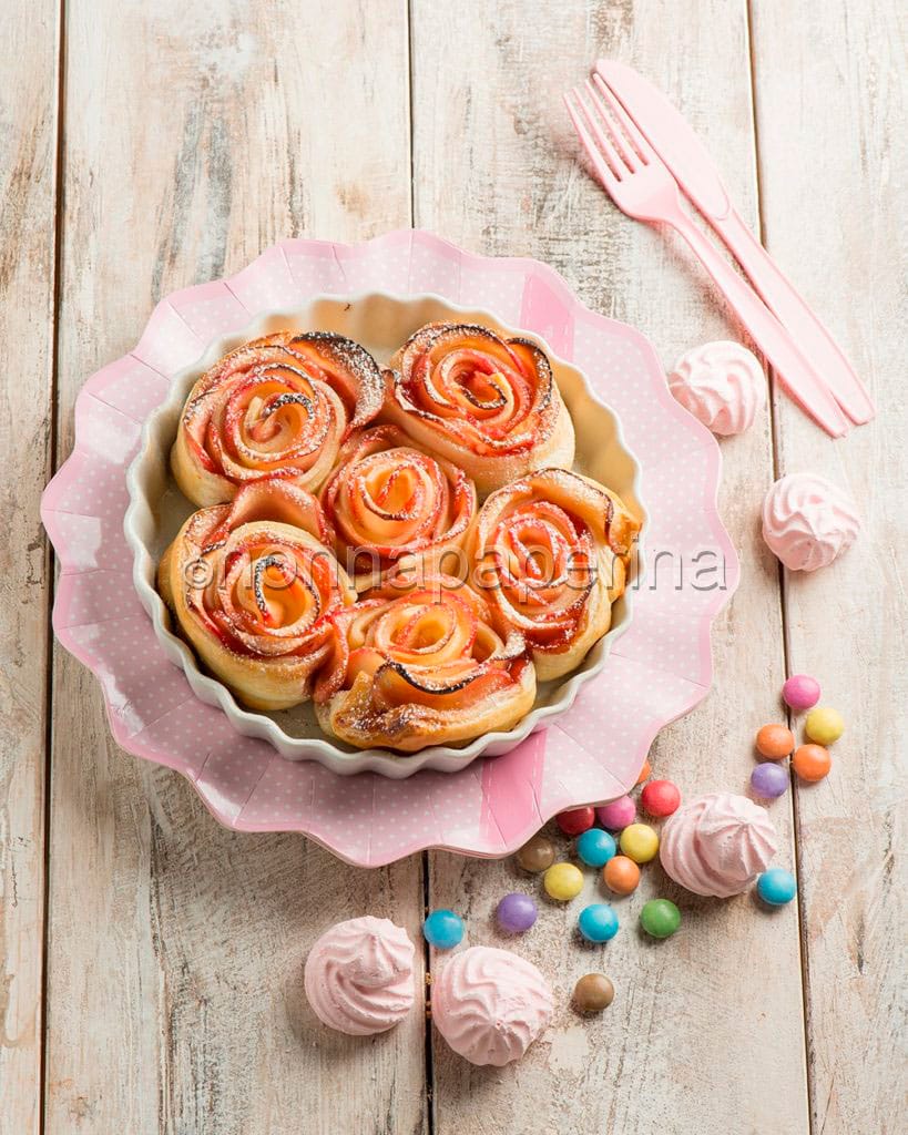 Rosa di pasta sfoglia con mele