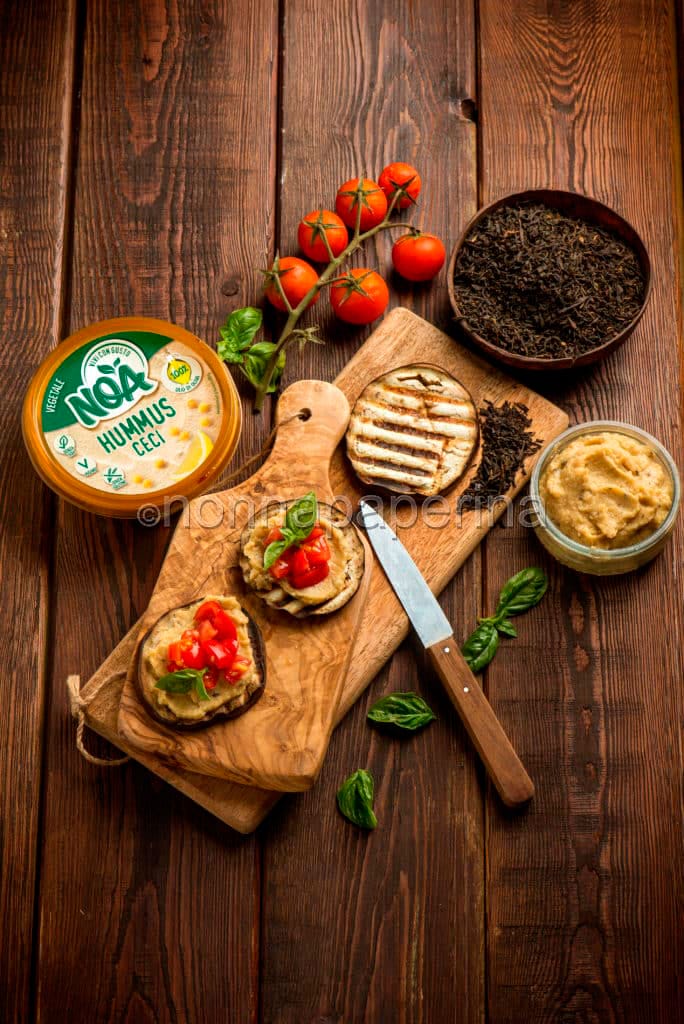 Hummus di ceci profumato al te Lapsang Hummus di ceci profumato al te Lapsang