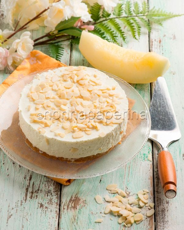 Cheesecake al melone bianco e cioccolato