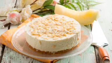 Cheesecake al melone bianco e cioccolato