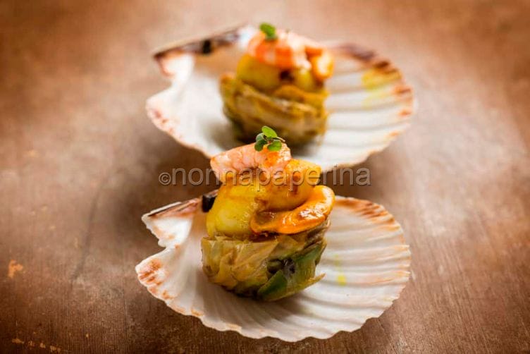 Capesante : ingrediente di pregio ed eleganza Fondi di carciofi con capesante