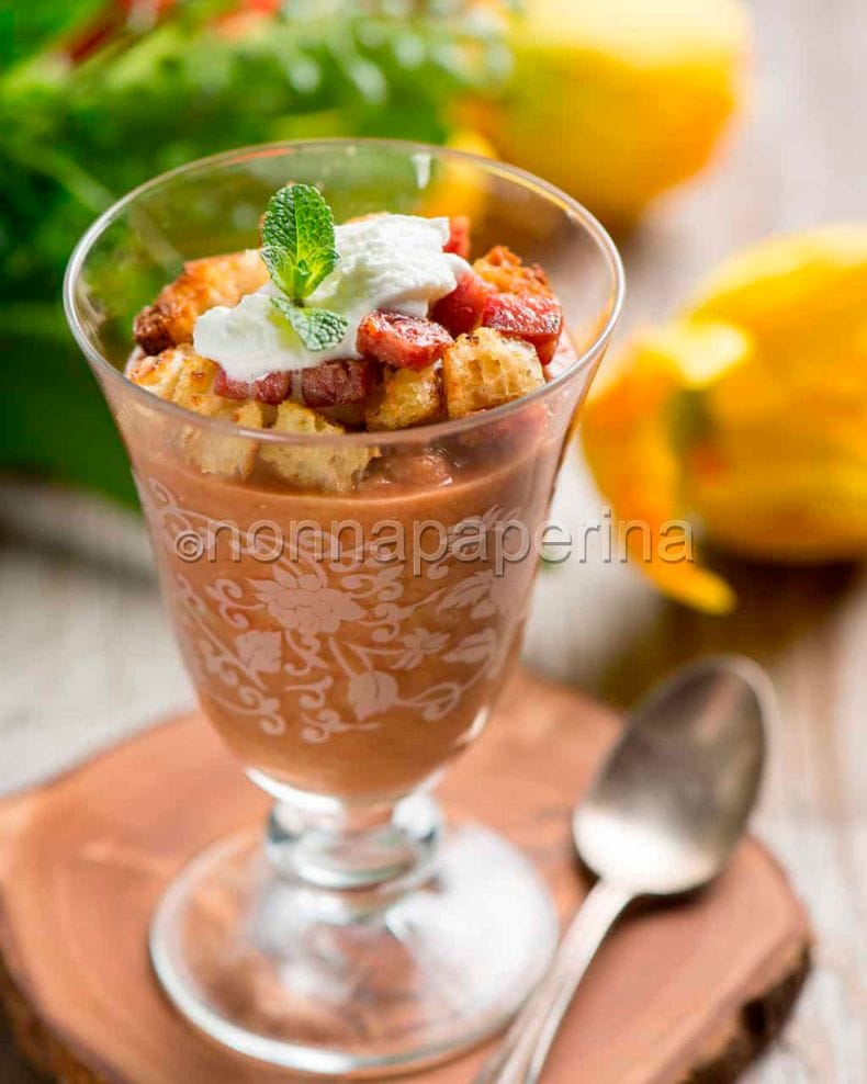 Aperitivo con lenticchie e cotechino Aperitivo con lenticchie e cotechino