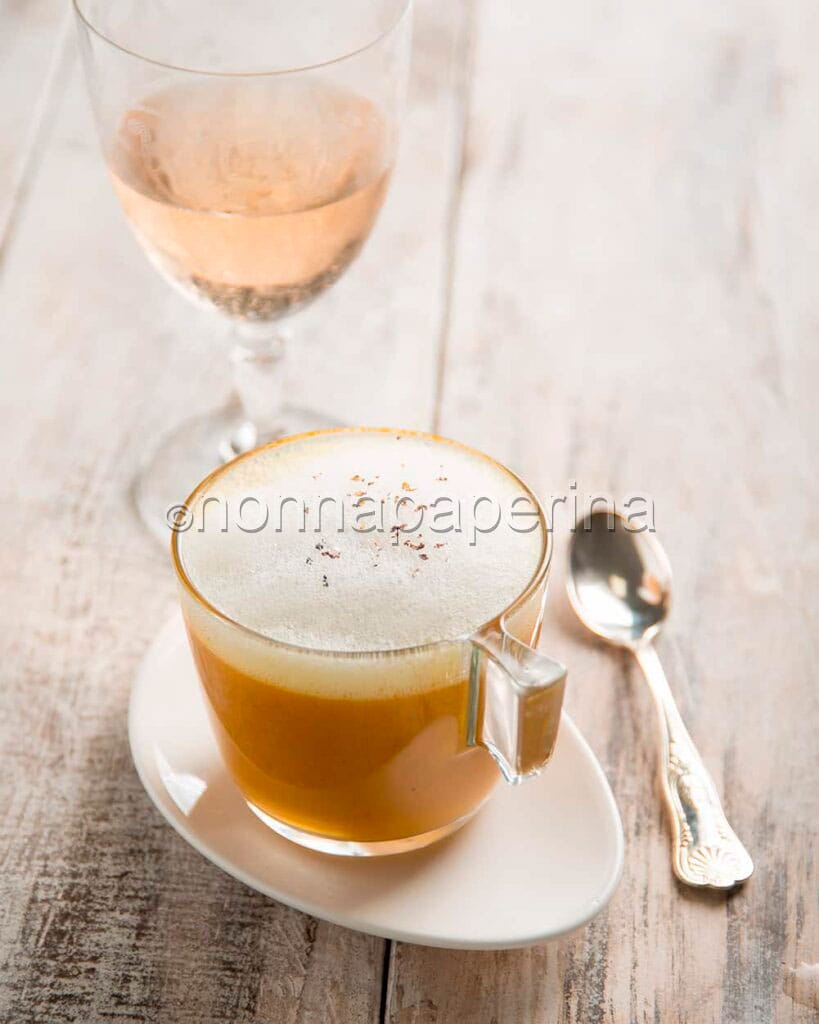 Cappuccino di carote