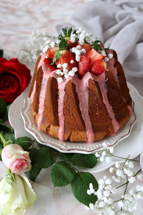 Ciambella profumata alle fragole