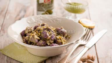 Gnocchi con sugo di pistacchi