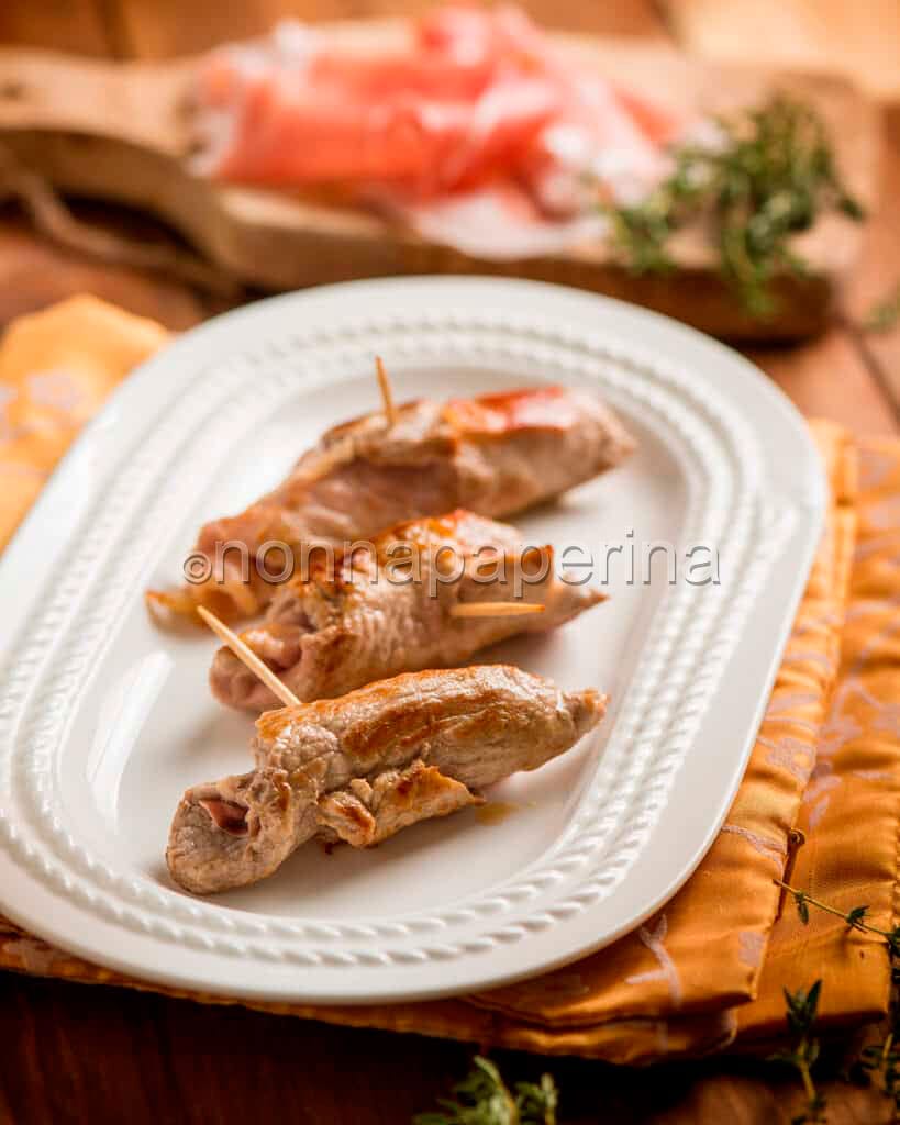 Involtini di vitello con prosciutto Involtini di vitello con prosciutto
