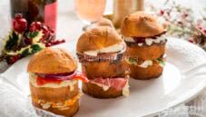 Mini panettone gastronomico ai salumi per Natale