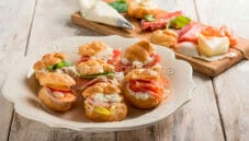 Bignè salati ripieni fatti in casa da Nonnapaperina