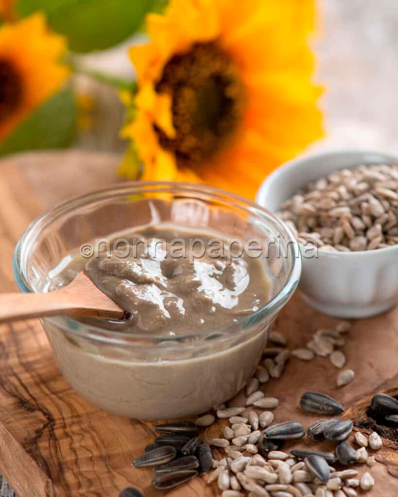 Burro ai semi di girasole Burro ai semi di girasole