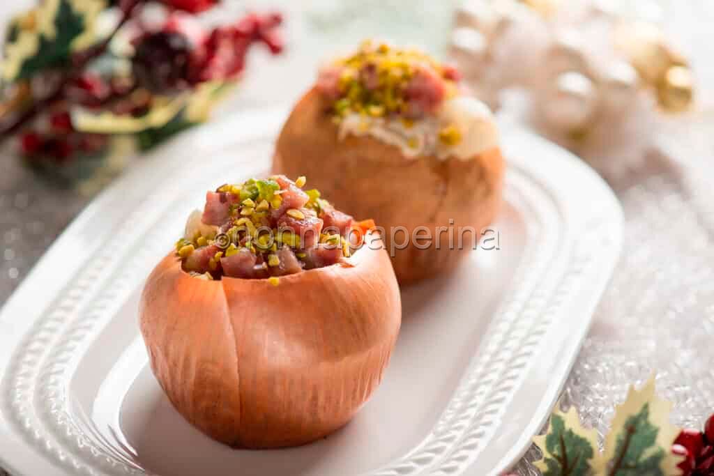 Cipolle ripiene di cotechino Cipolle ripiene di cotechino