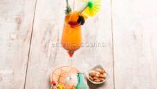 Cocktail analcolico con limonata, un mix rinfrescante Cocktail analcolico con limonata, un mix rinfrescante