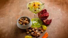 Cocktail con avocado e ananas, aperitivo da gustare Cocktail con avocado e ananas, aperitivo da gustare