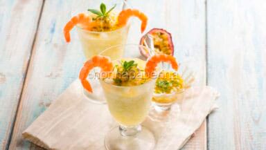 Cocktail con melone e gamberi