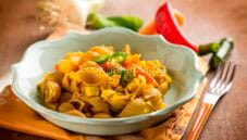 Conchiglie al tofu e peperoni, semplicità a tavola Conchiglie al tofu e peperoni, semplicità a tavola