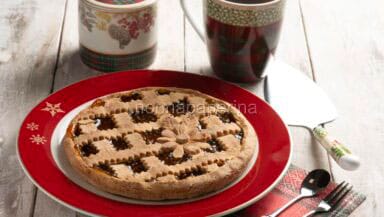 Crostata con prugne alla cannella