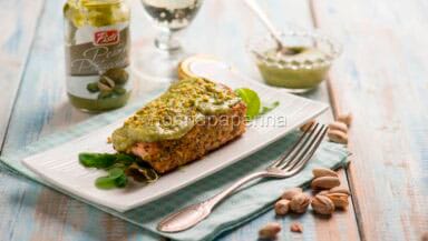 Filetto di salmone con pistacchi