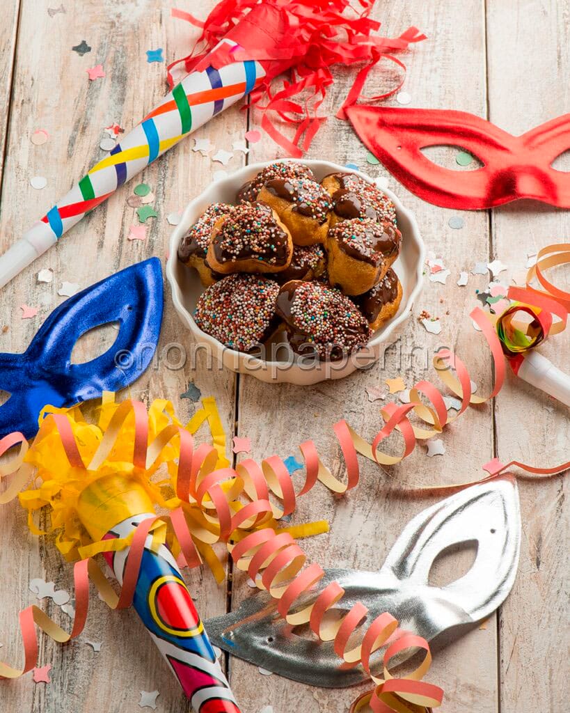 Frittelle con ganache al cioccolato Frittelle con ganache al cioccolato