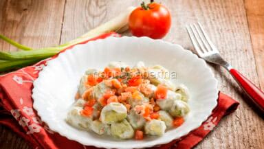 Gnocchi di zucchine con salmone