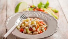 Insalata di fagioli al curry, alto contenuto di fibre