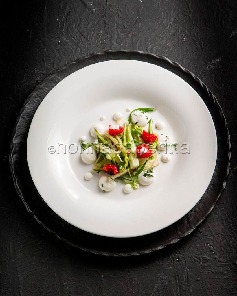 Insalata di puntarelle ai lamponi