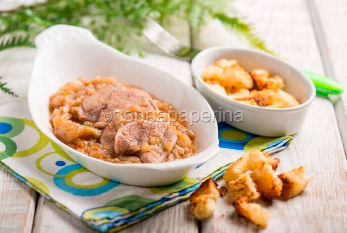 Lingua alla genovese, un piatto tradizionale Lingua alla genovese, un piatto tradizionale