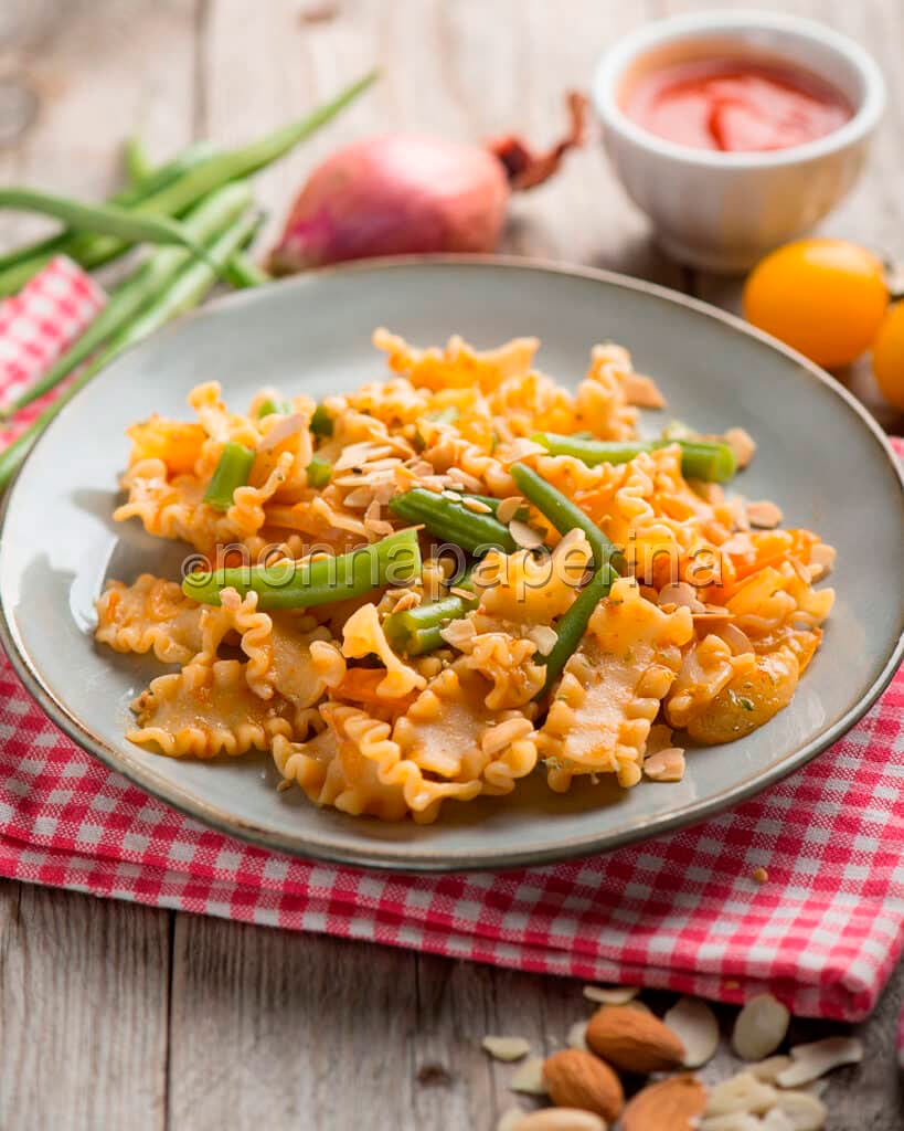 Mafalde con pomodorini e fagiolini