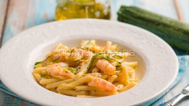 penne con gamberi e zucchine