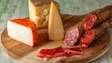 Salumi e formaggi iberici