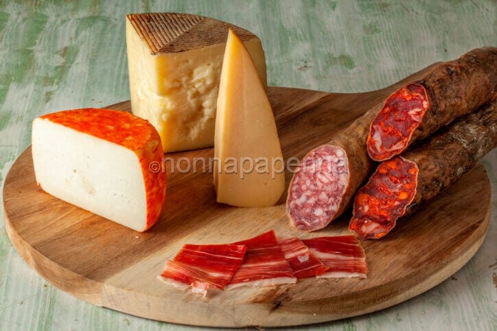 Salumi e formaggi iberici Salumi e formaggi iberici