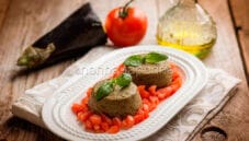 Sformatini di melanzane e pomodoro, semplici e gustosi Sformatini di melanzane e pomodoro, semplici e gustosi