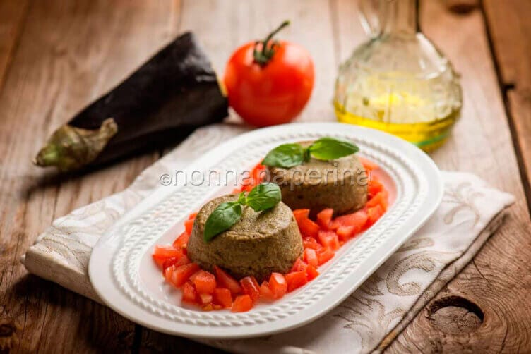 Sformatini di melanzane e pomodoro