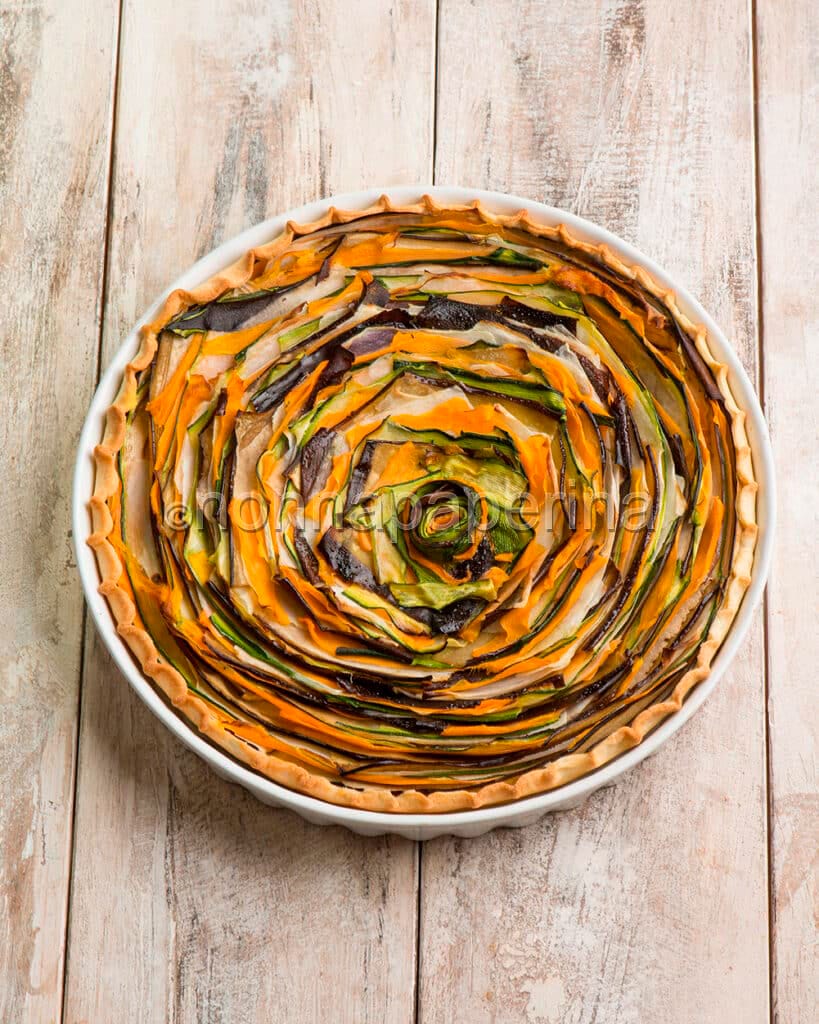 Torta salata di verdure a spirale Torta salata di verdure a spirale