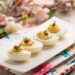 Uova sode ripiene alla piemontese, antipasto nutriente Uova sode ripiene alla piemontese, antipasto nutriente