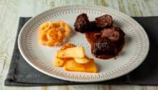 Carilleras iberica al vino tinto, un arrosto alternativo Carilleras iberica al vino tinto, un arrosto alternativo