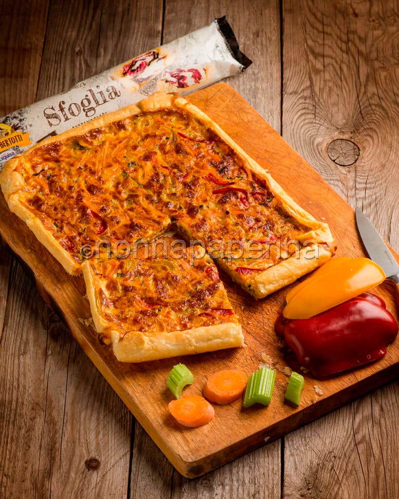 Torta sfoglia con verdure Torta sfoglia con verdure