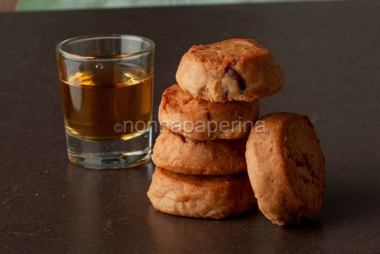 Mantecados alle mandorle, deliziosi dolcetti spagnoli Mantecados alle mandorle