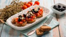 Dakos cretesi, bruschette farcite davvero speciali