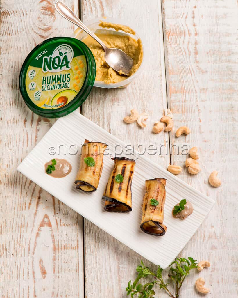Involtini di melanzane con hummus Involtini di melanzane con hummus