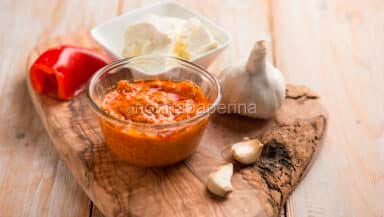 Pesto di peperoni e tonno