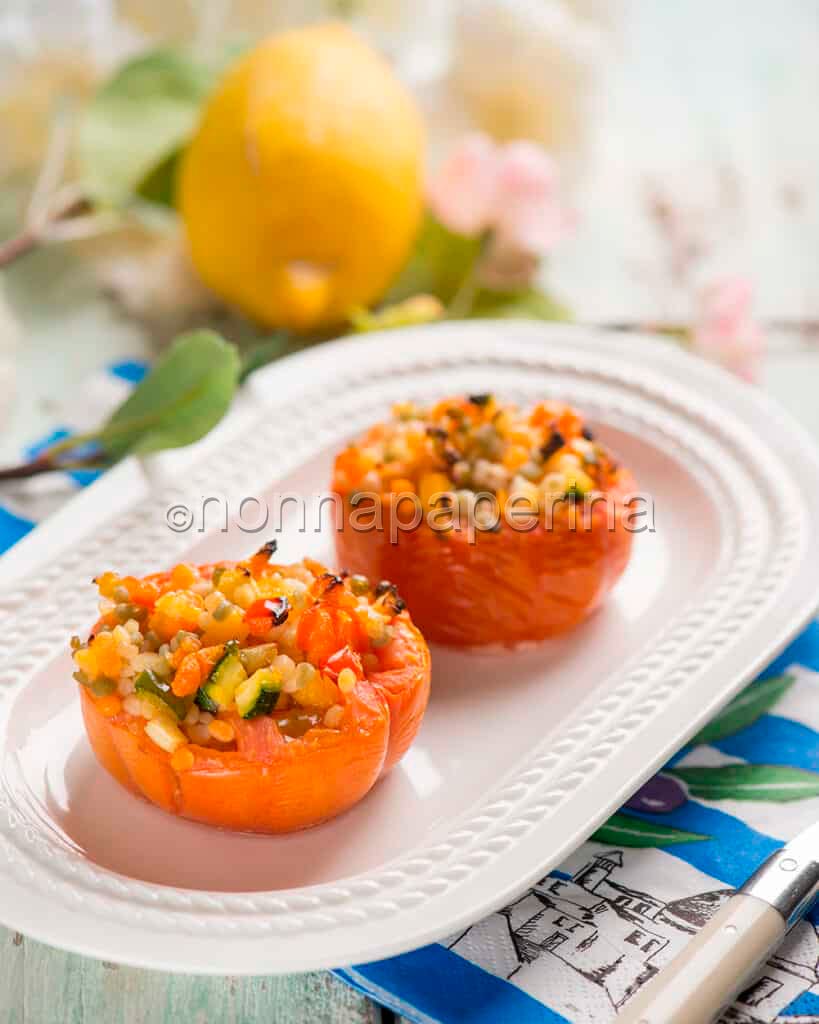 Pomodori ripieni di Trahanas