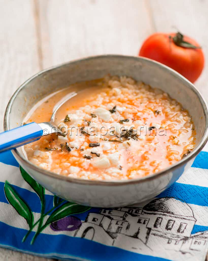 Zuppa di Trahanas e feta