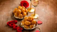 Croquembouche, deliziosi bignè al caramello