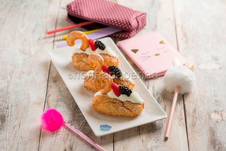 Cigno con panna, tutta la dolcezza di un’opera d’arte Cigno con panna