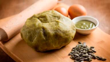 Frolla all olio con semi di zucca