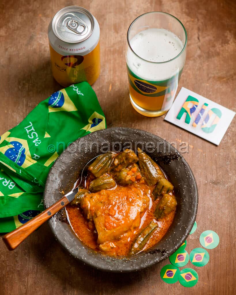 Pollo con okra Pollo con okra