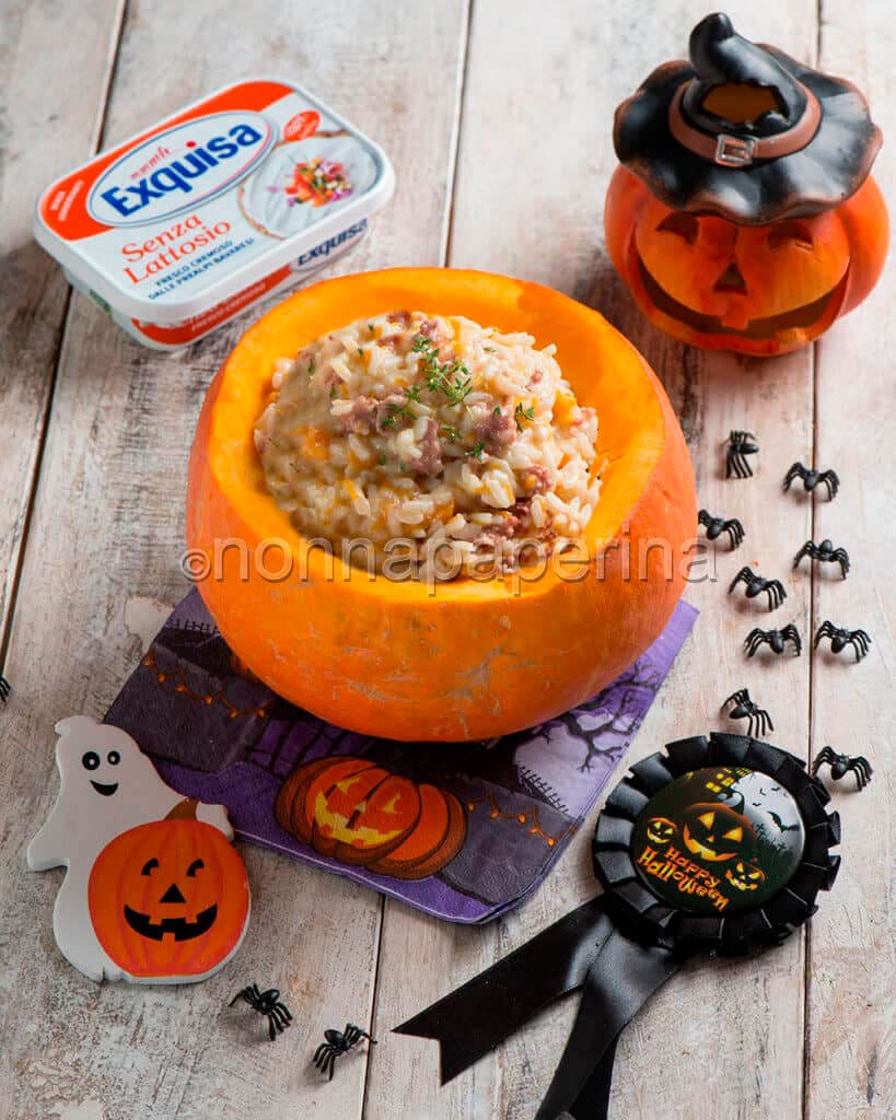 Risotto di Halloween con salsiccia Risotto di Halloween con salsiccia
