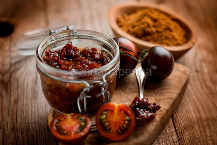 Confettura di pomodorini Yoom, una merenda diversa Confettura di pomodorini Yoom